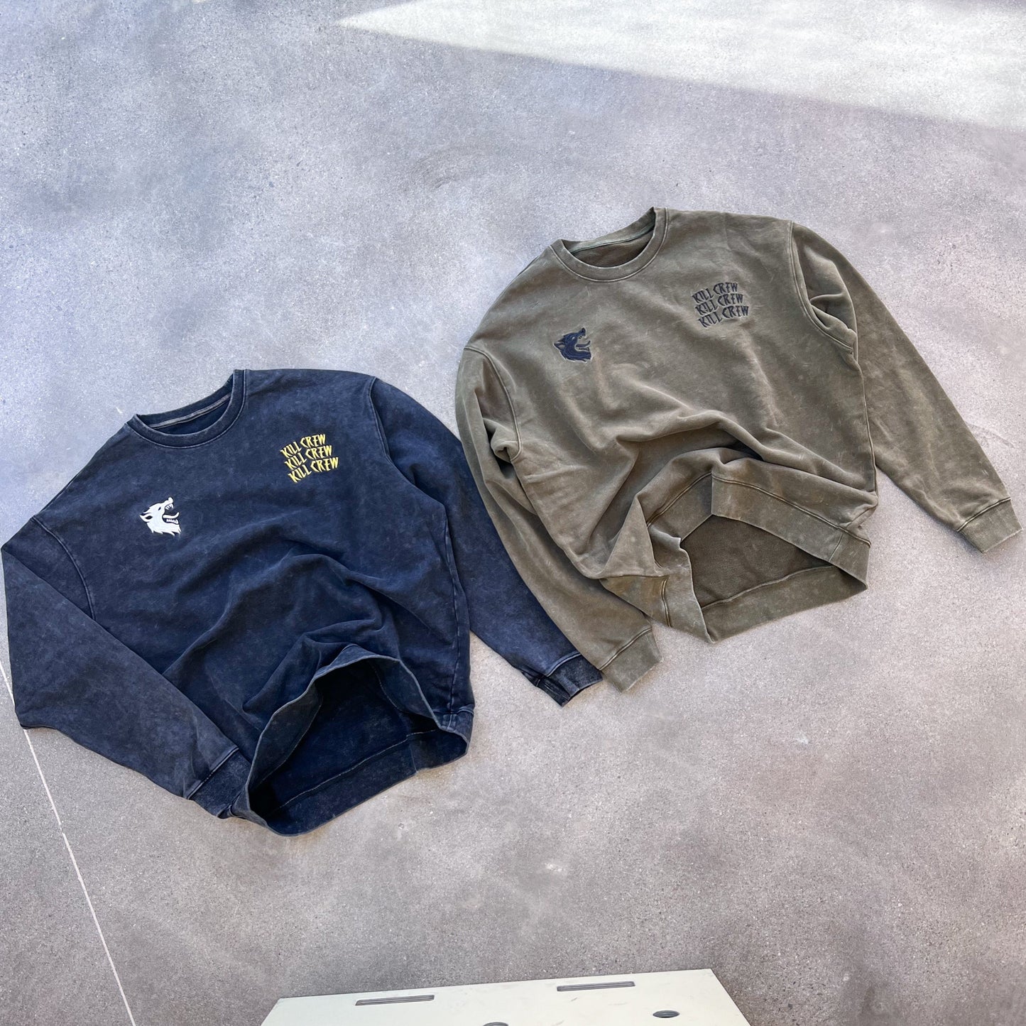 HEAVYWEIGHT LUX WOLF CREW NECK - BLACK