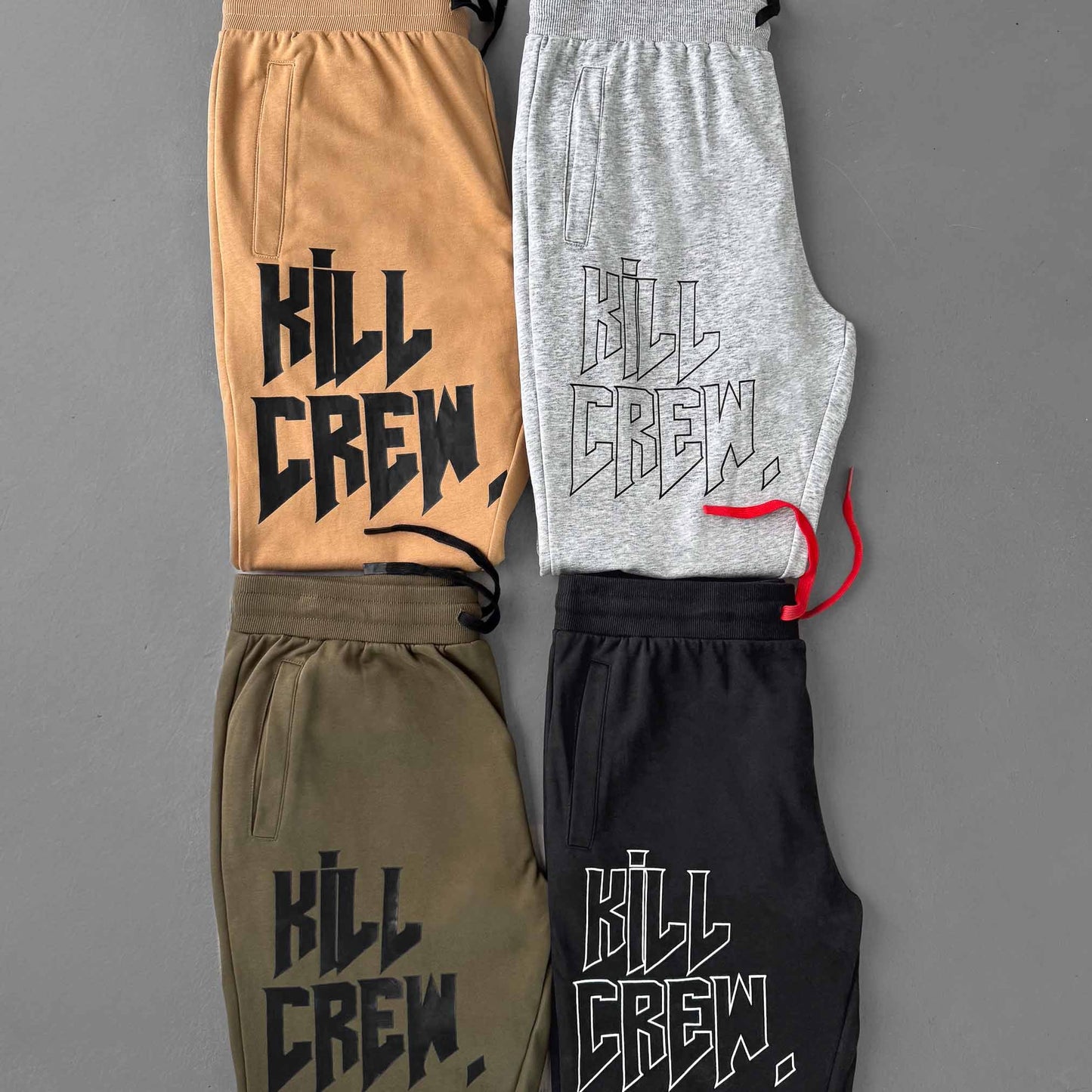 CLASSIC JOGGERS - OLIVE