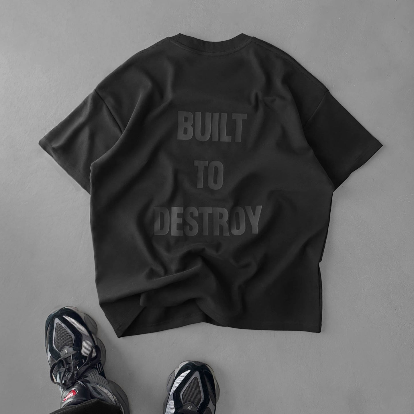 RELAXED FIT NATURAL COTTON "BUILT TO DESTROY" T-SHIRT - BLACKOUT