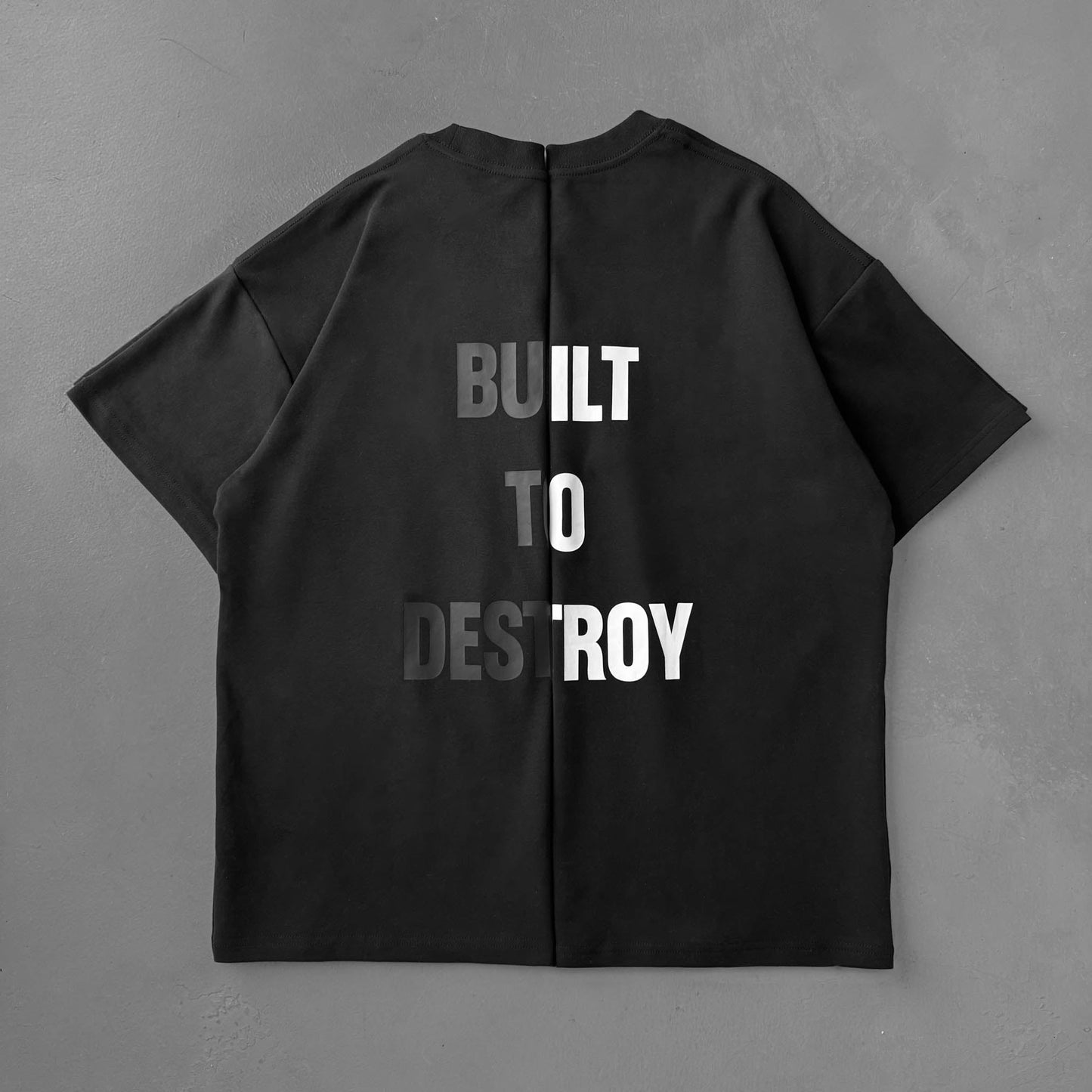 RELAXED FIT NATURAL COTTON "BUILT TO DESTROY" T-SHIRT - BLACKOUT