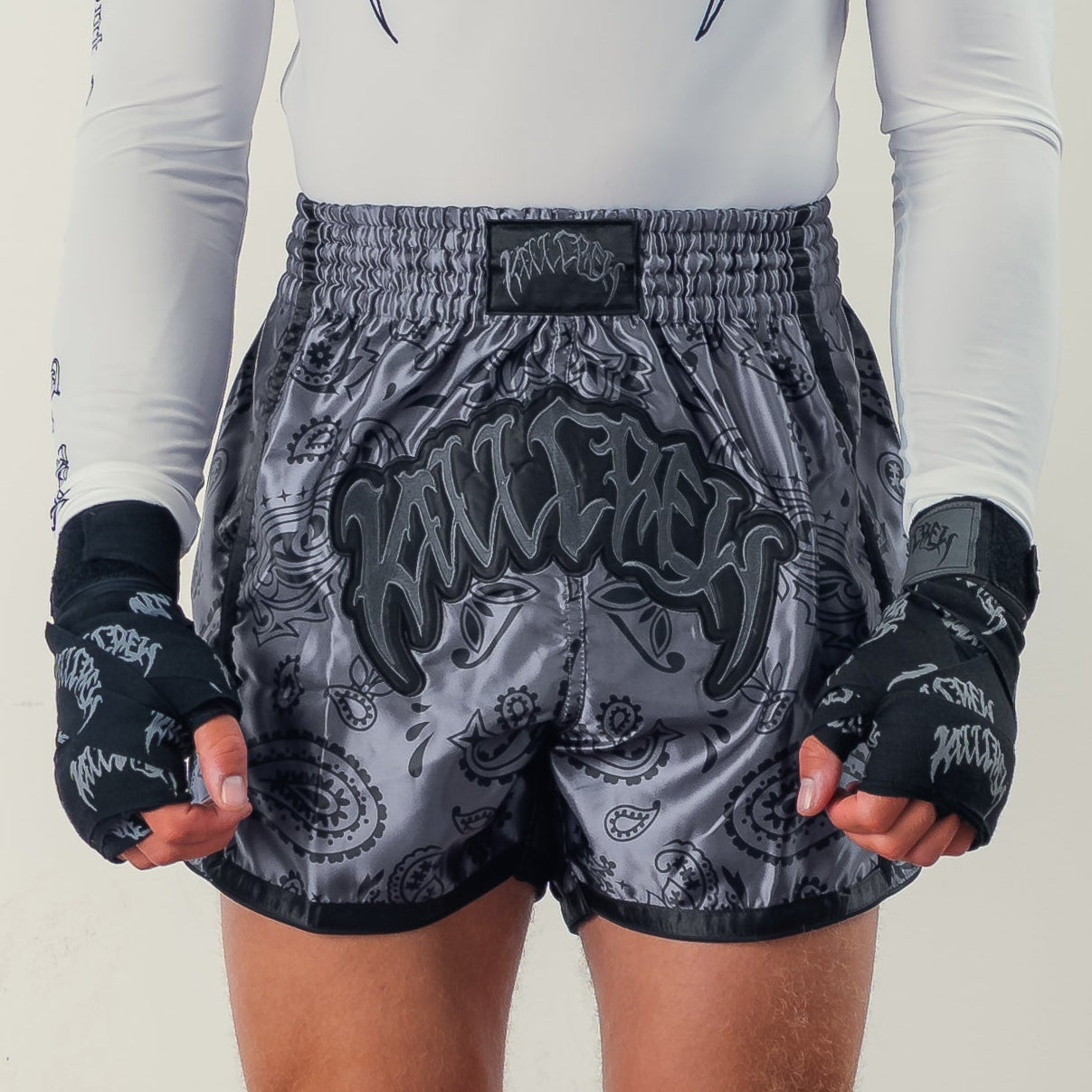 BANDANA FIGHT SHORTS - BLACKOUT