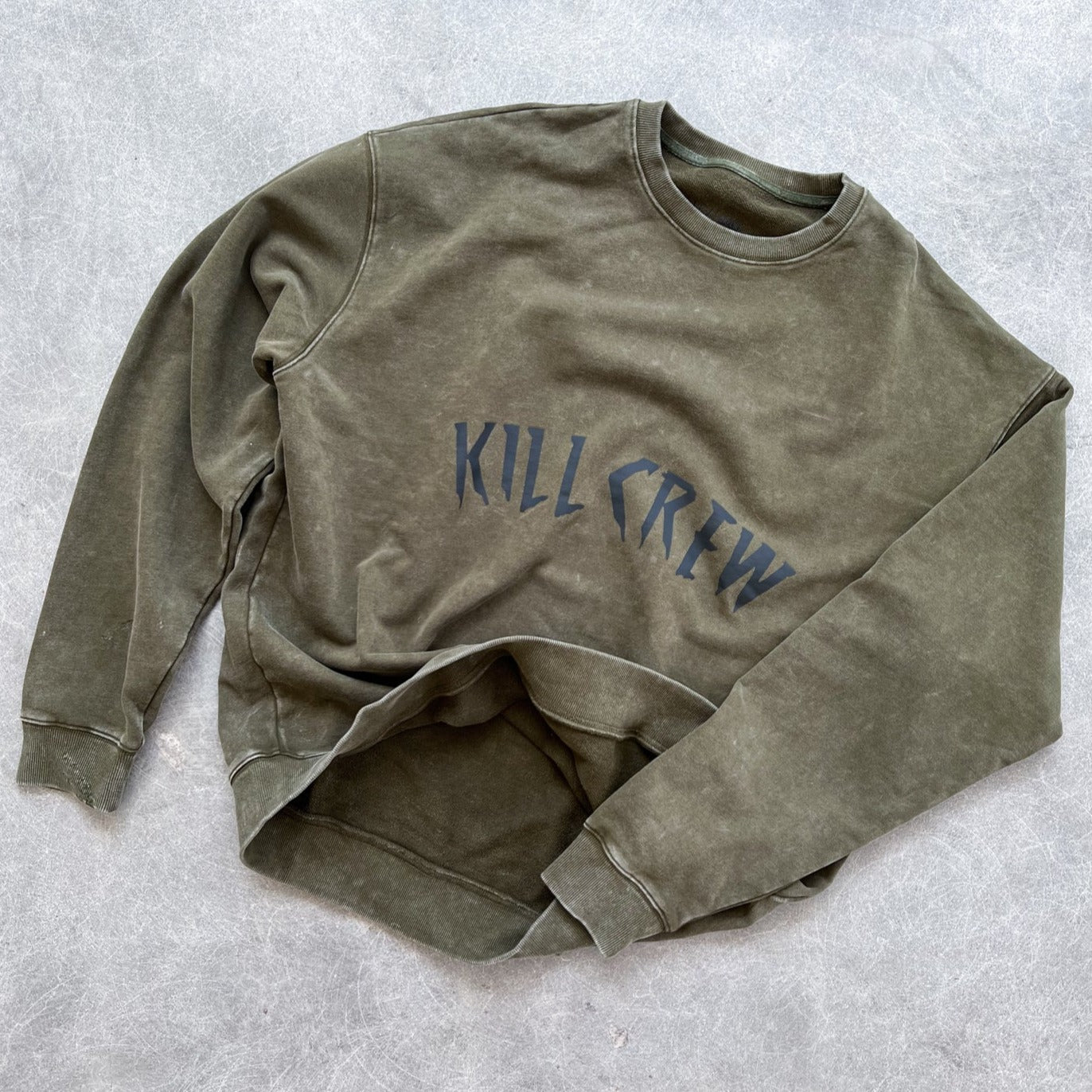 HEAVYWEIGHT LUX "KILL CREW" CREW NECK - OLIVE