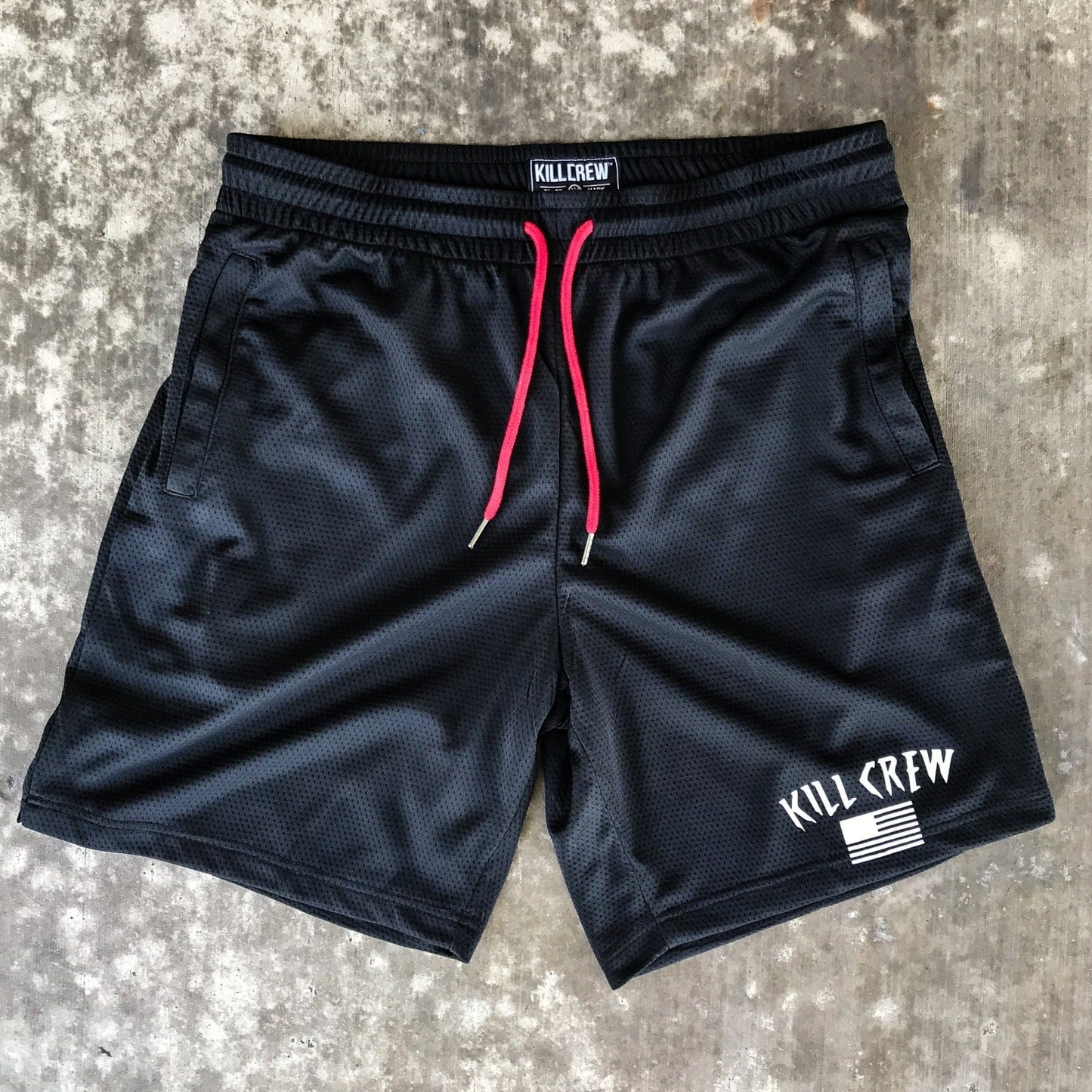 RELAXED CUT FLAG SHORTS - BLACK