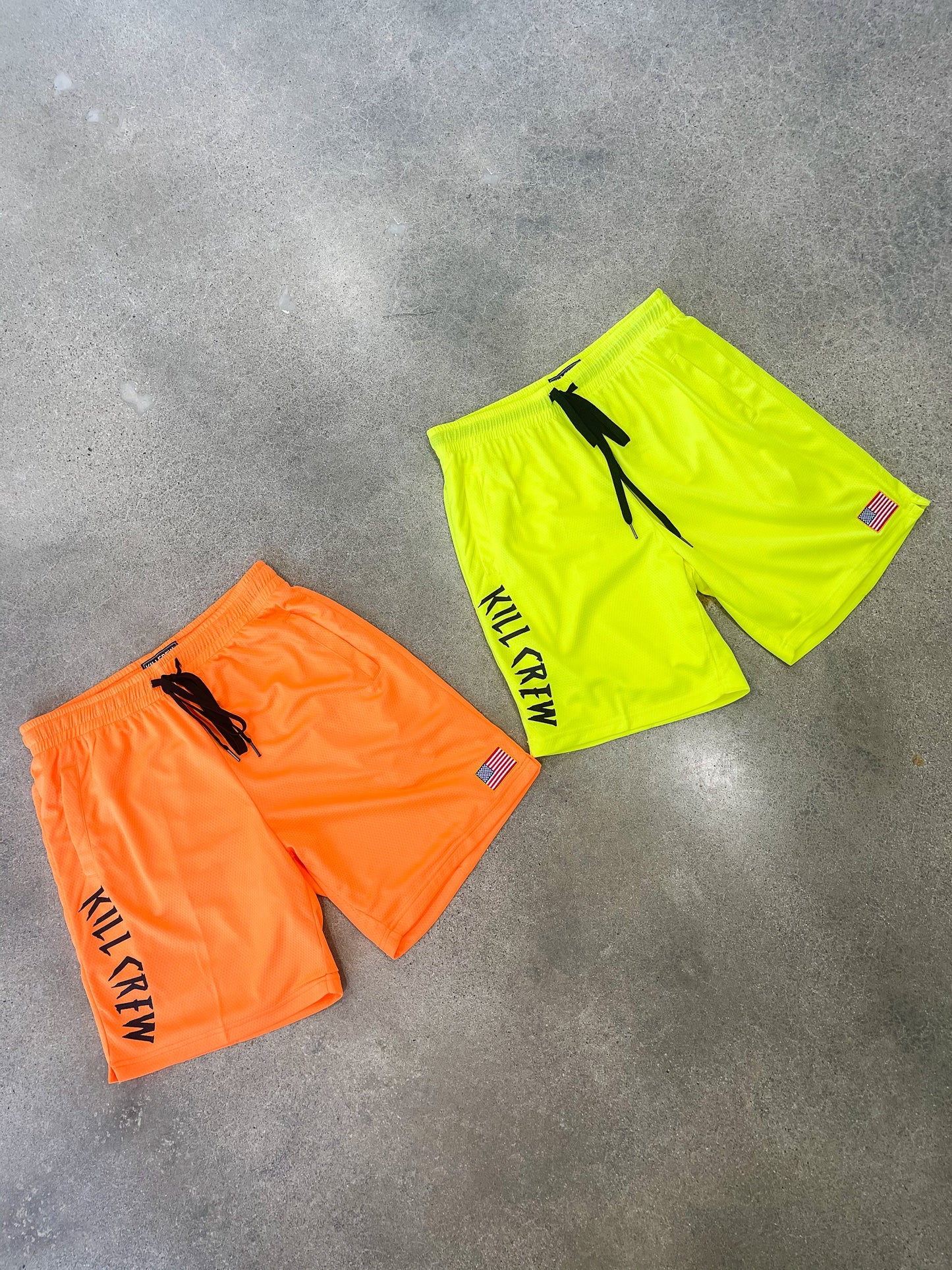 RELAXED CUT EMBROIDERED FLAG SHORTS - NEON YELLOW