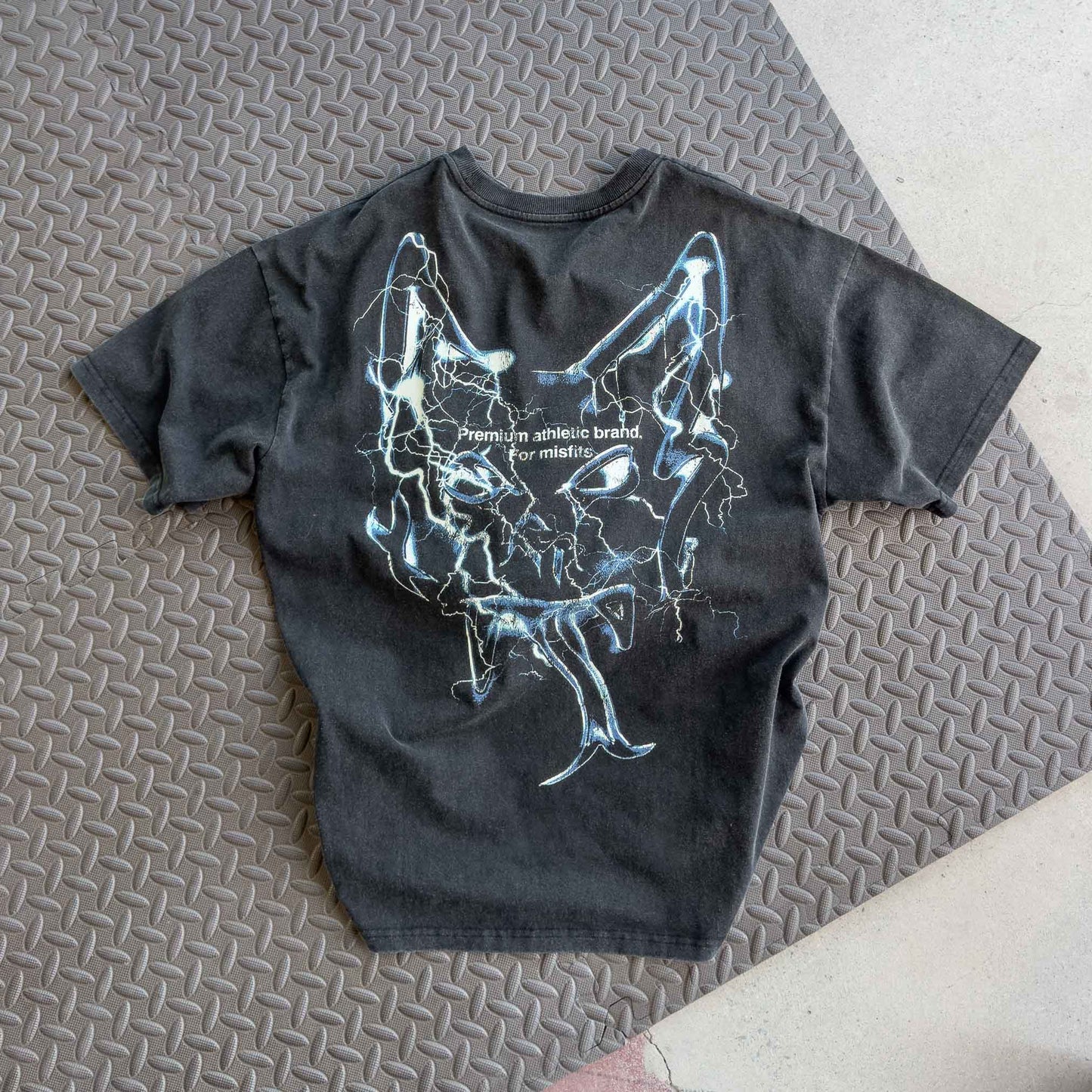 RELAXED FIT LUX "LIGHTNING" T-SHIRT - BLACK