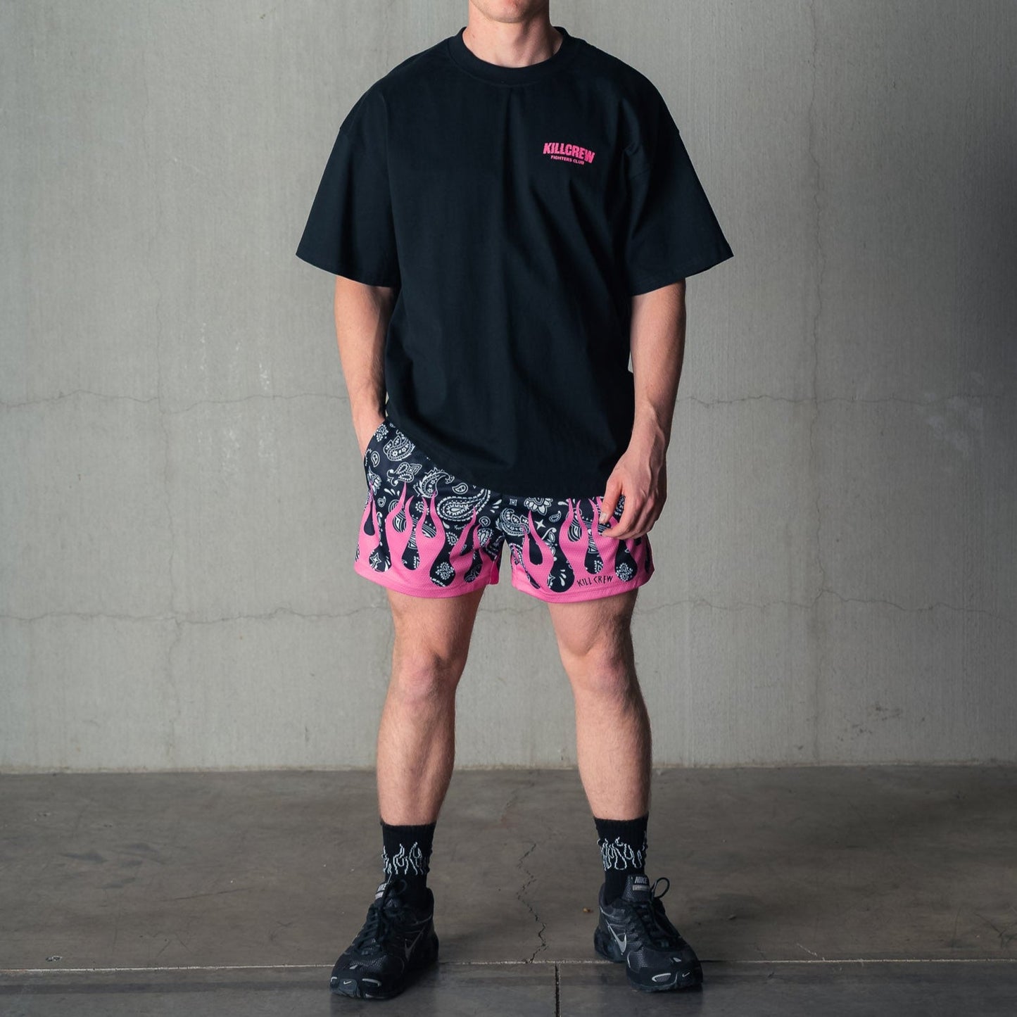 MUAY THAI SHORTS (MID THIGH CUT) BANDANA FLAME - BLACK / PINK