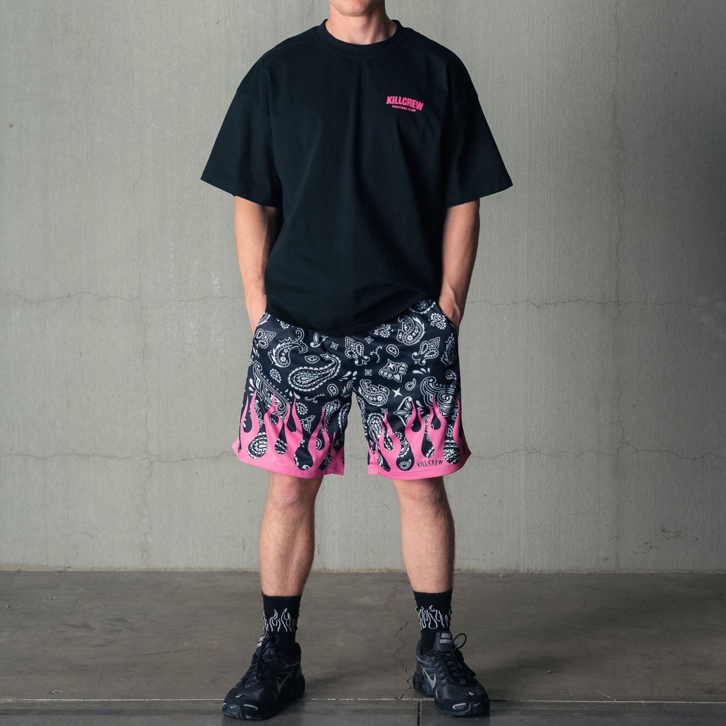 BANDANA FLAME SHORT (RELAXED CUT) - BLACK / PINK