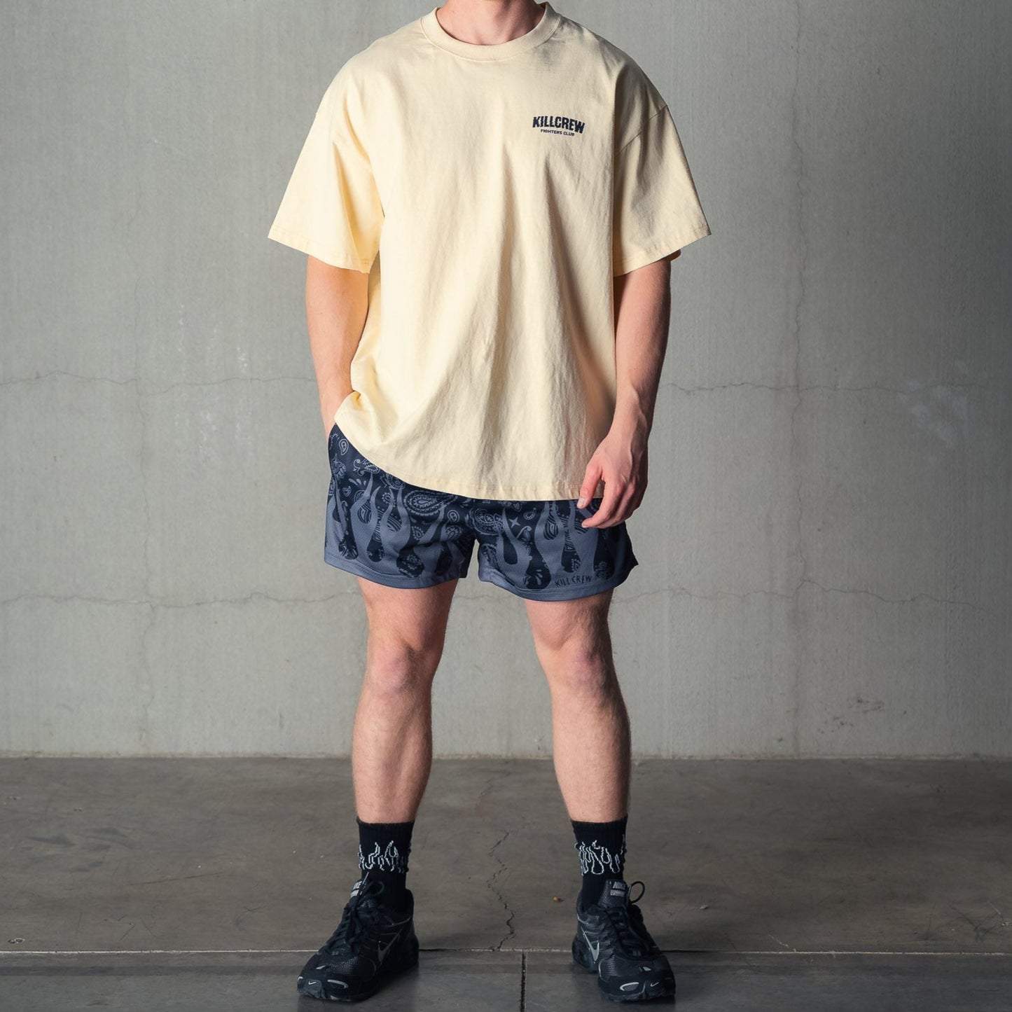 MUAY THAI SHORTS (MID THIGH CUT) BANDANA FLAME - BLACKOUT