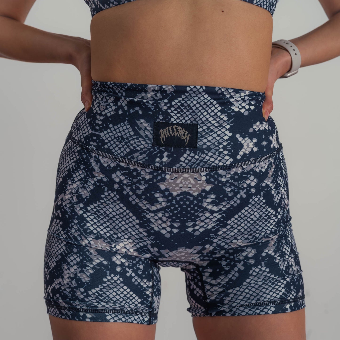 SCRUNCH BIKER SHORTS - PYTHON