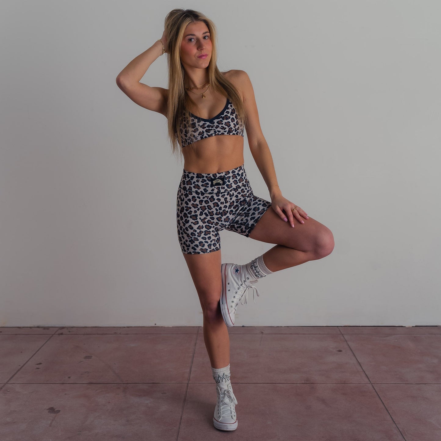 MEDIUM SUPPORT SPORTS BRA - LEOPARD