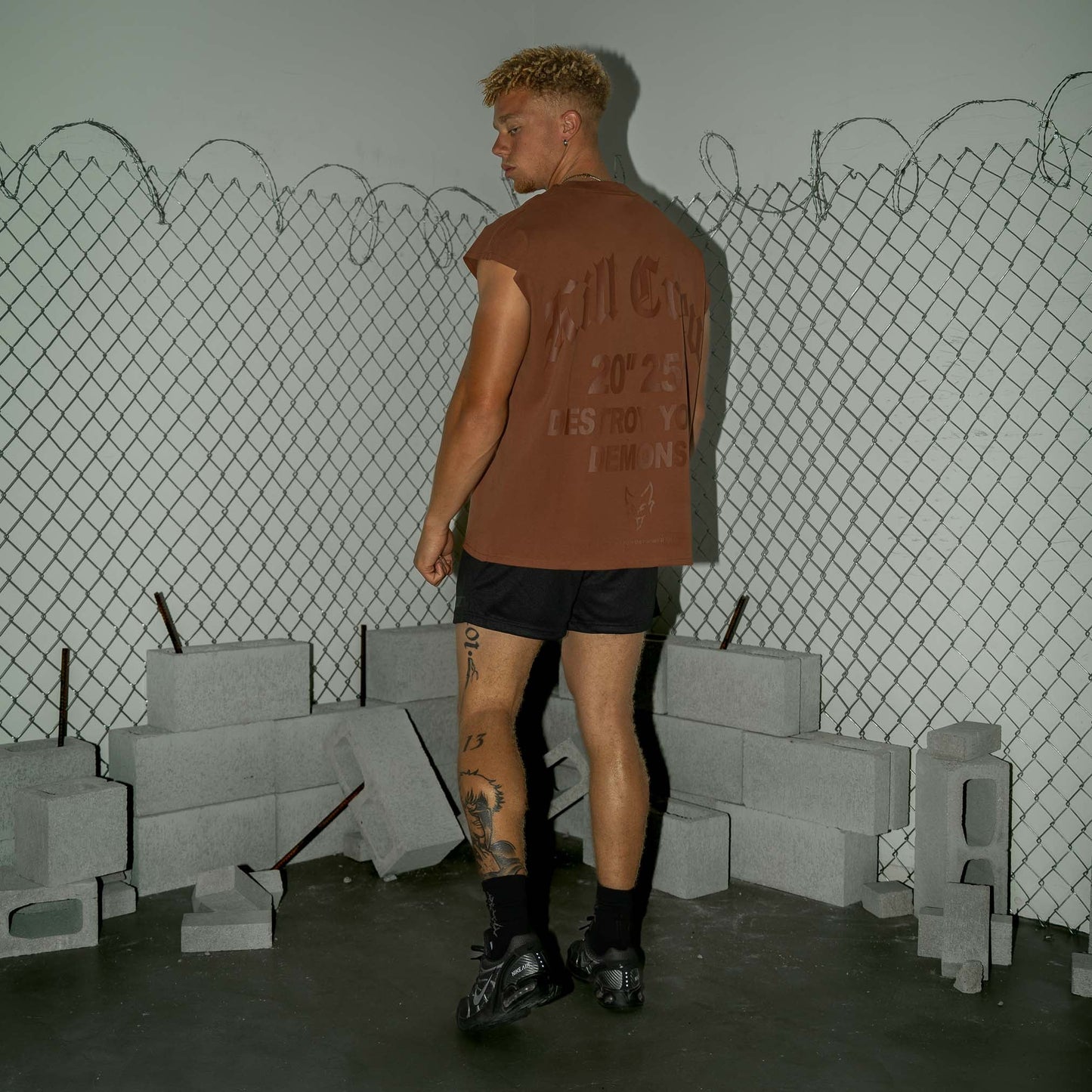 NATURAL COTTON CUTOFF "DESTROY" - BROWN