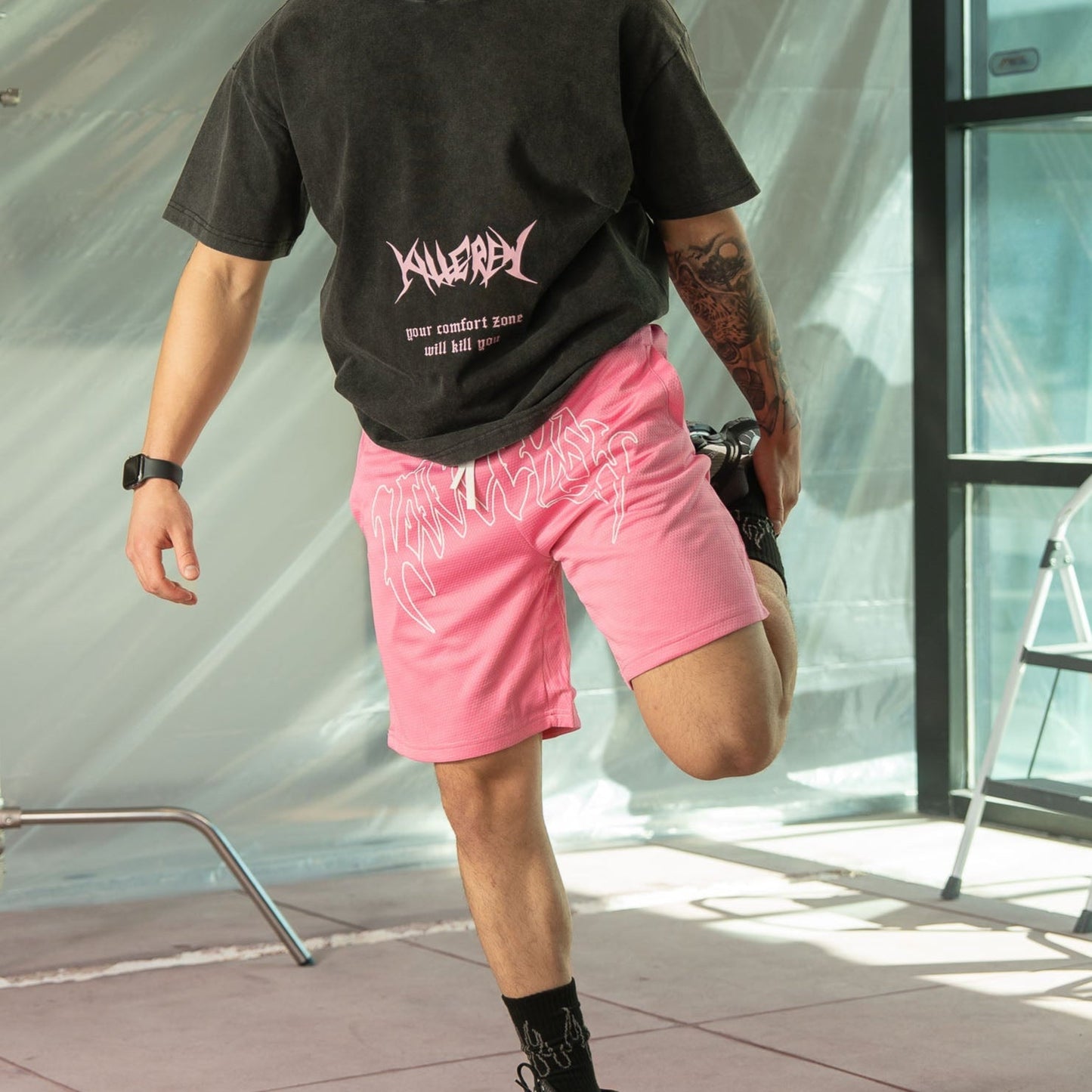 RELAXED CUT "CLASSIC" SHORTS - PINK / WHITE