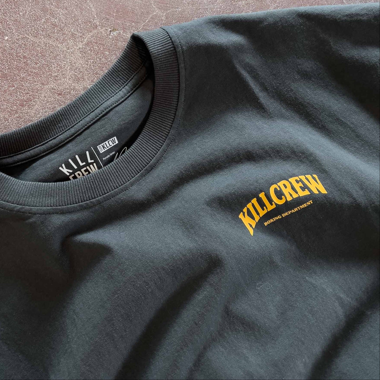 RELAXED FIT BOXING DEPARTMENT T-SHIRT - GUNMETAL / GOLD