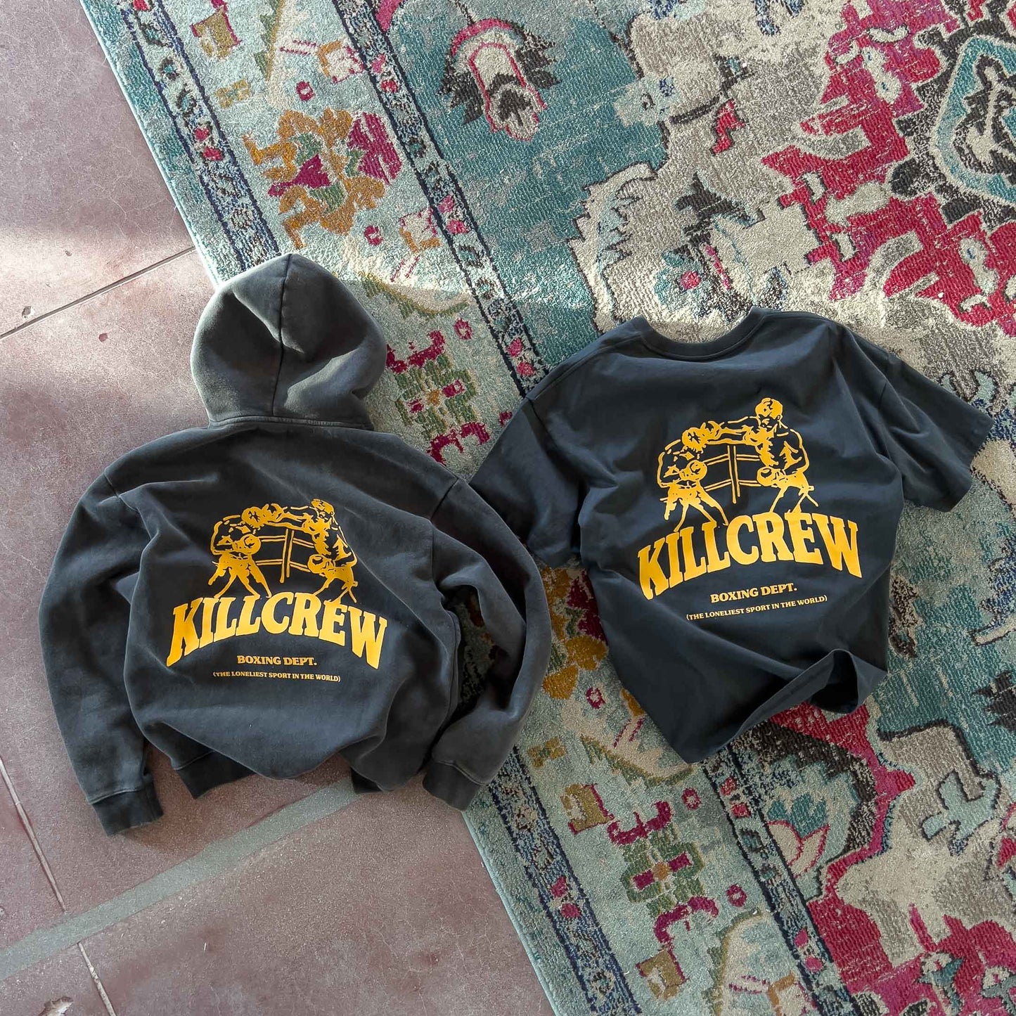 RELAXED FIT BOXING DEPARTMENT T-SHIRT - GUNMETAL / GOLD