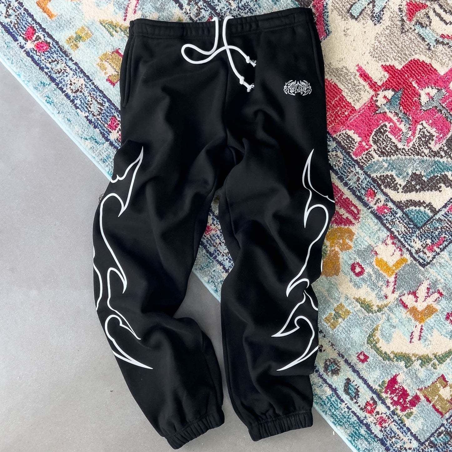 OVERSIZED LUX "TRIBAL" SWEATPANTS - BLACK / WHITE