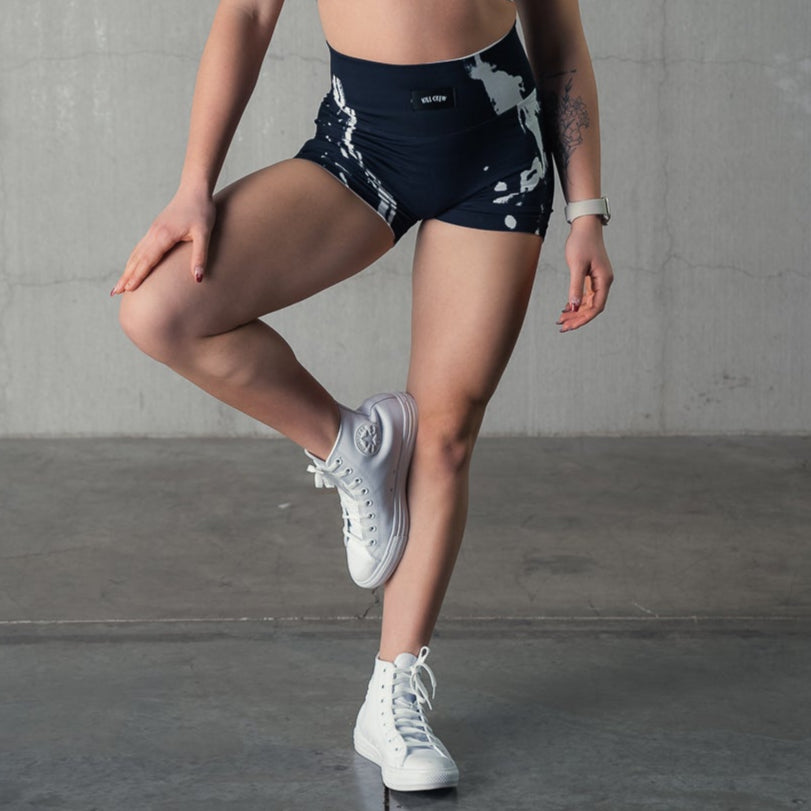 SEAMLESS SPLATTER BIKER SHORTS - BLACK / WHITE